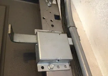 Roy UT Locksmith Store Roy, UT 801-769-0644 - 9-Garage-Door-Locks